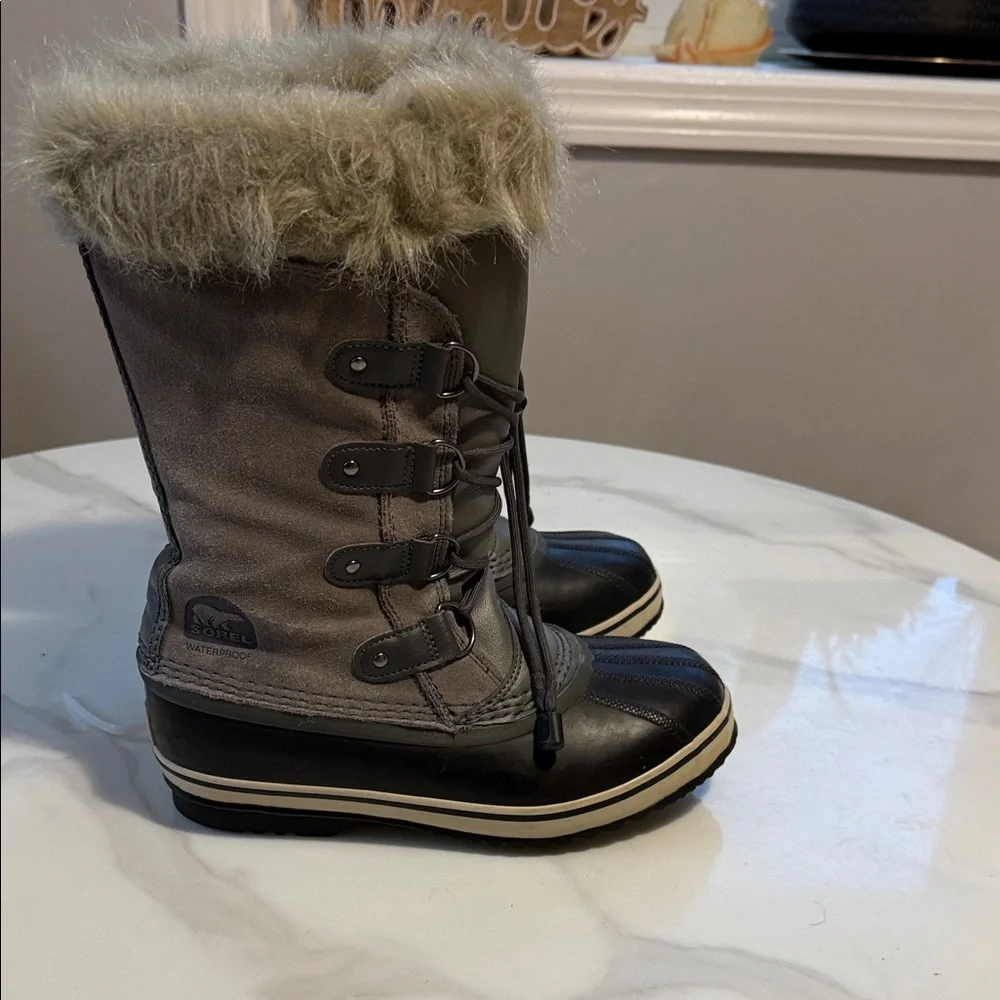 Sorel Black and Gray Fur-Lined Boots